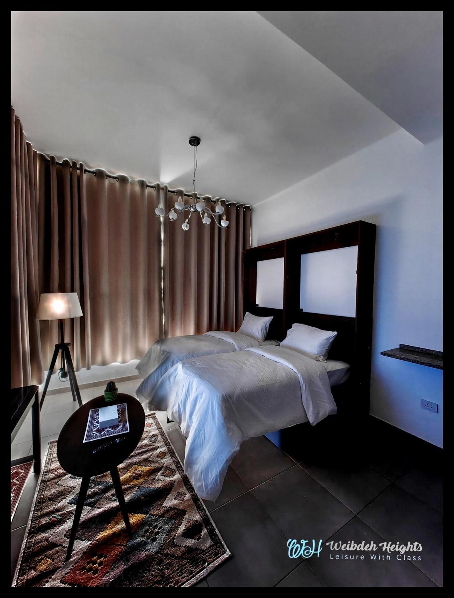 Weibdeh Heights Hotel Suites Амман Экстерьер фото