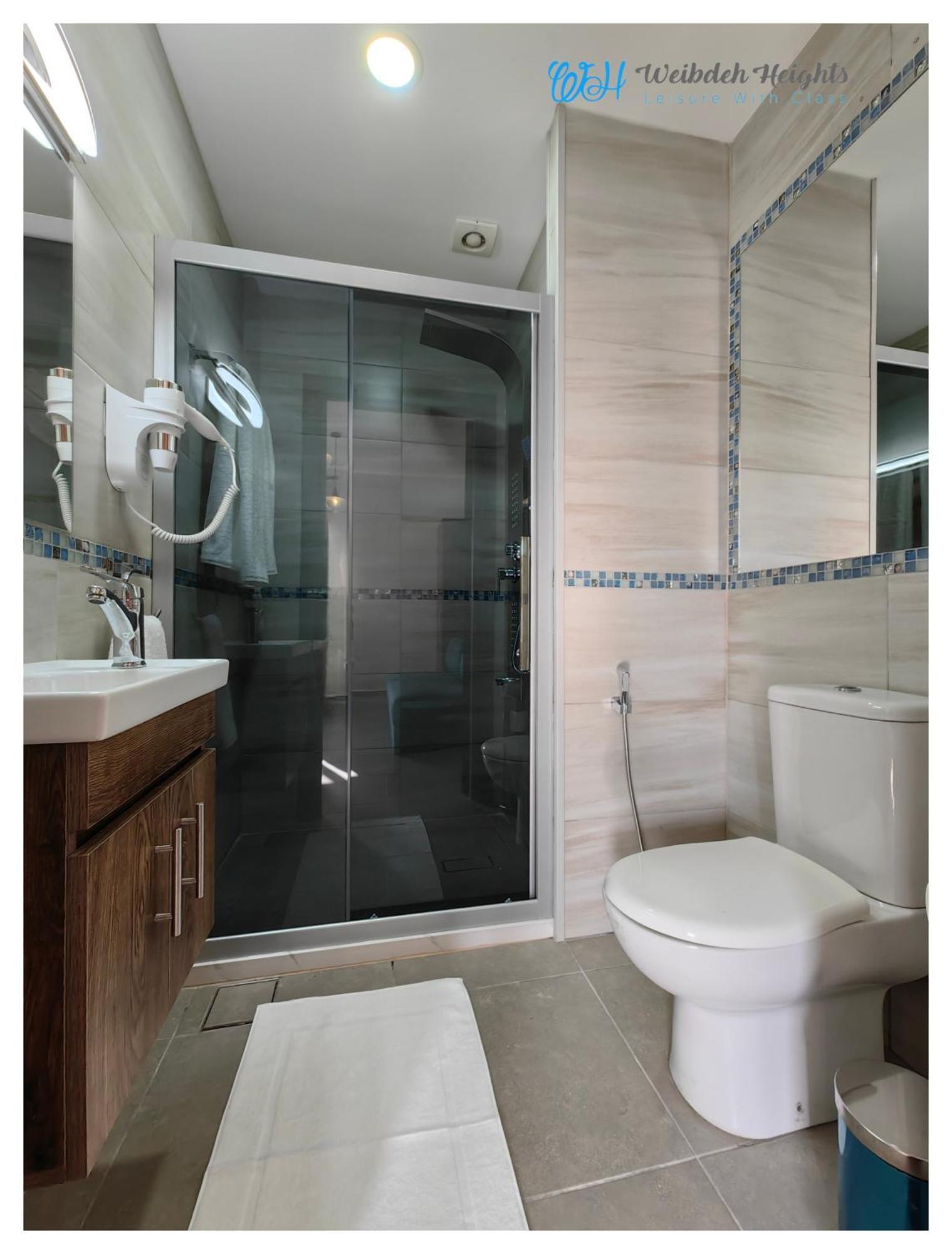 Weibdeh Heights Hotel Suites Амман Экстерьер фото
